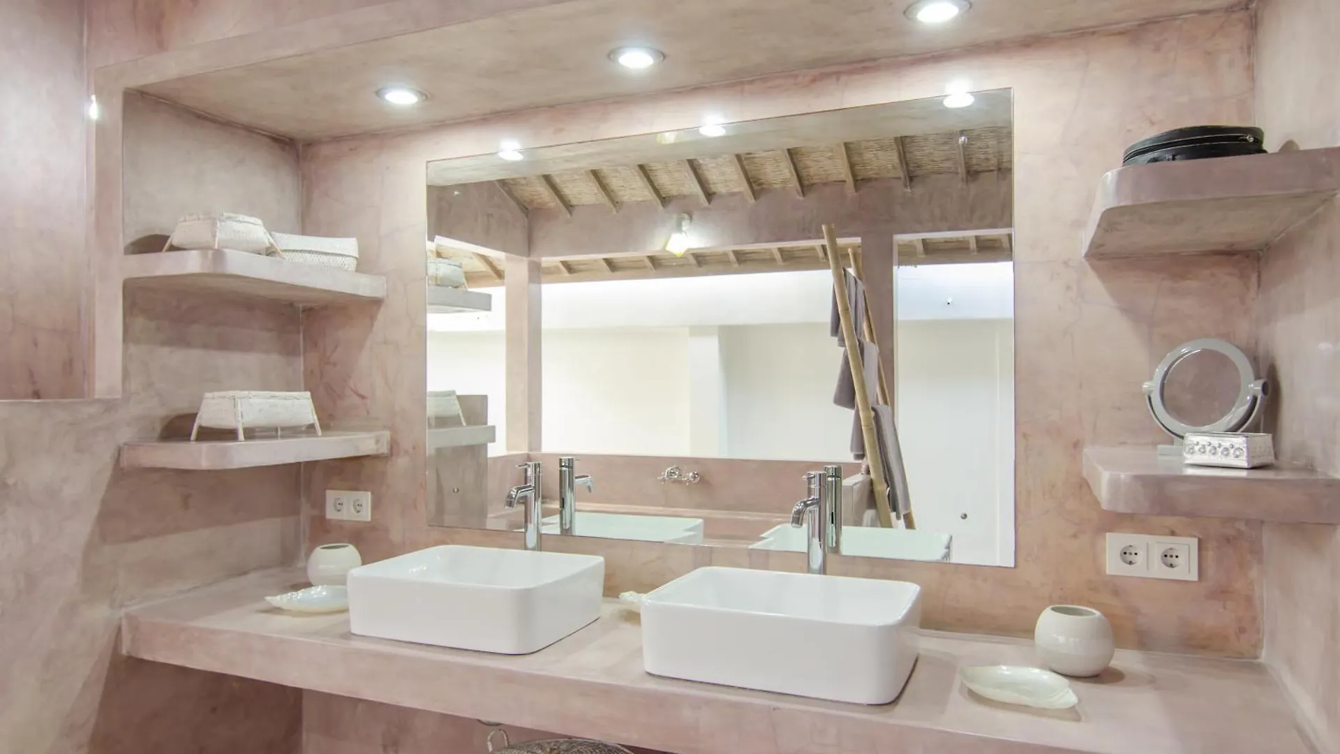 Luxurious&Spacious 4Br Villa In Seminyak 0*, Σεμινιάκ